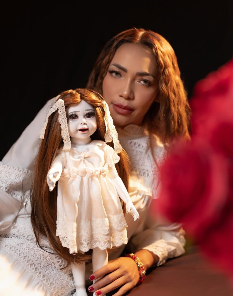 furi harun dan boneka arwah