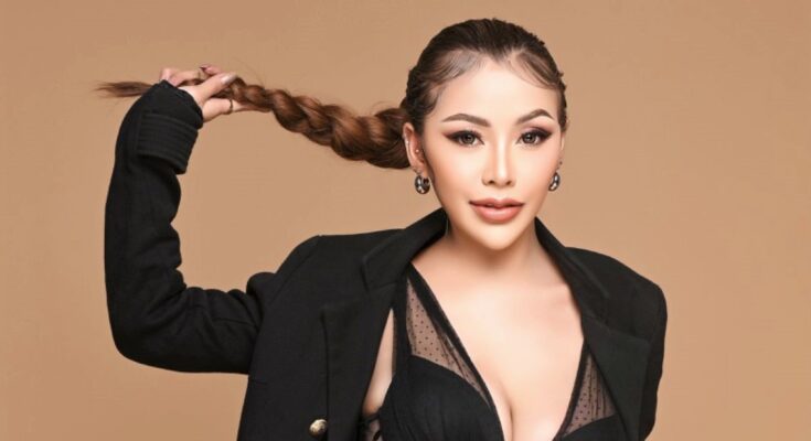 Amellia Putri Bayaran Mahal Foto Syur, Soal Panji Gumilang Juga