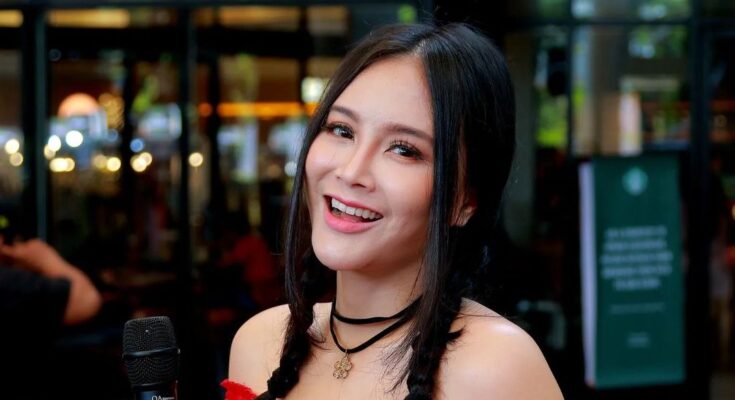 Saat Mantan Ratu Kecantikan Ilona Cecilia Jadi Produsen "baby clothing"