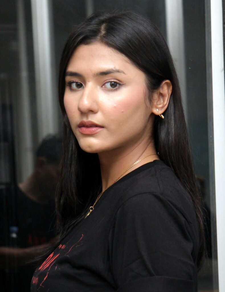 Nude celebs aleyna tilki