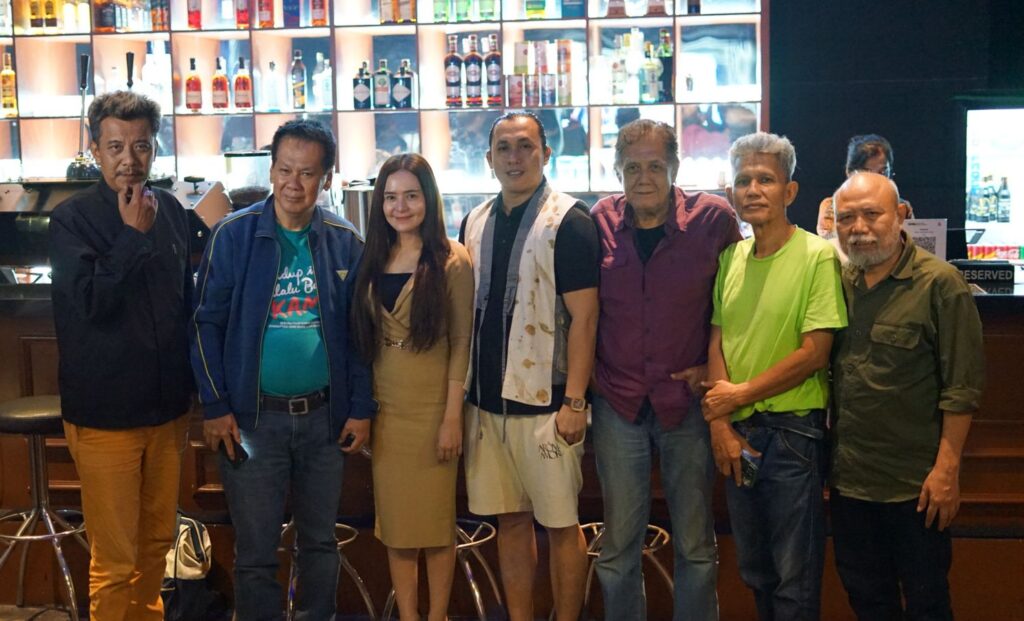 Tami Irelly dan rekan